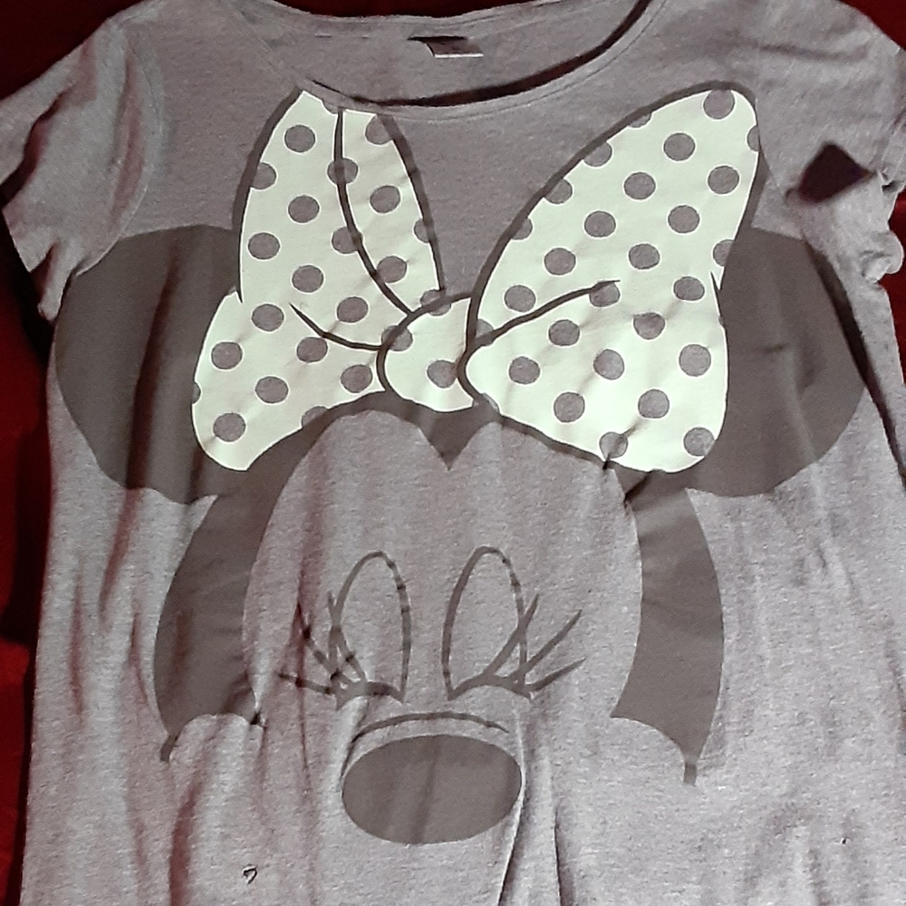 Graphic tee